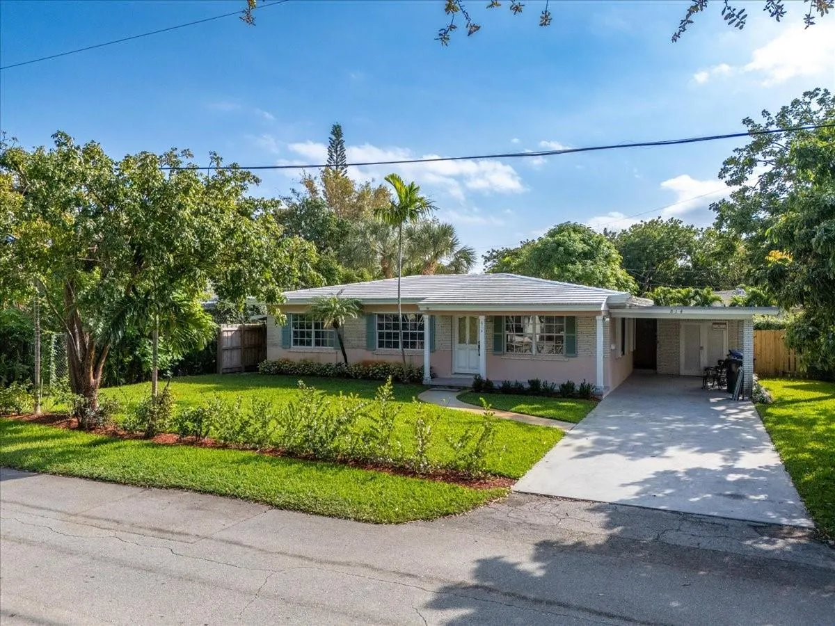 814 SE 14th Ct