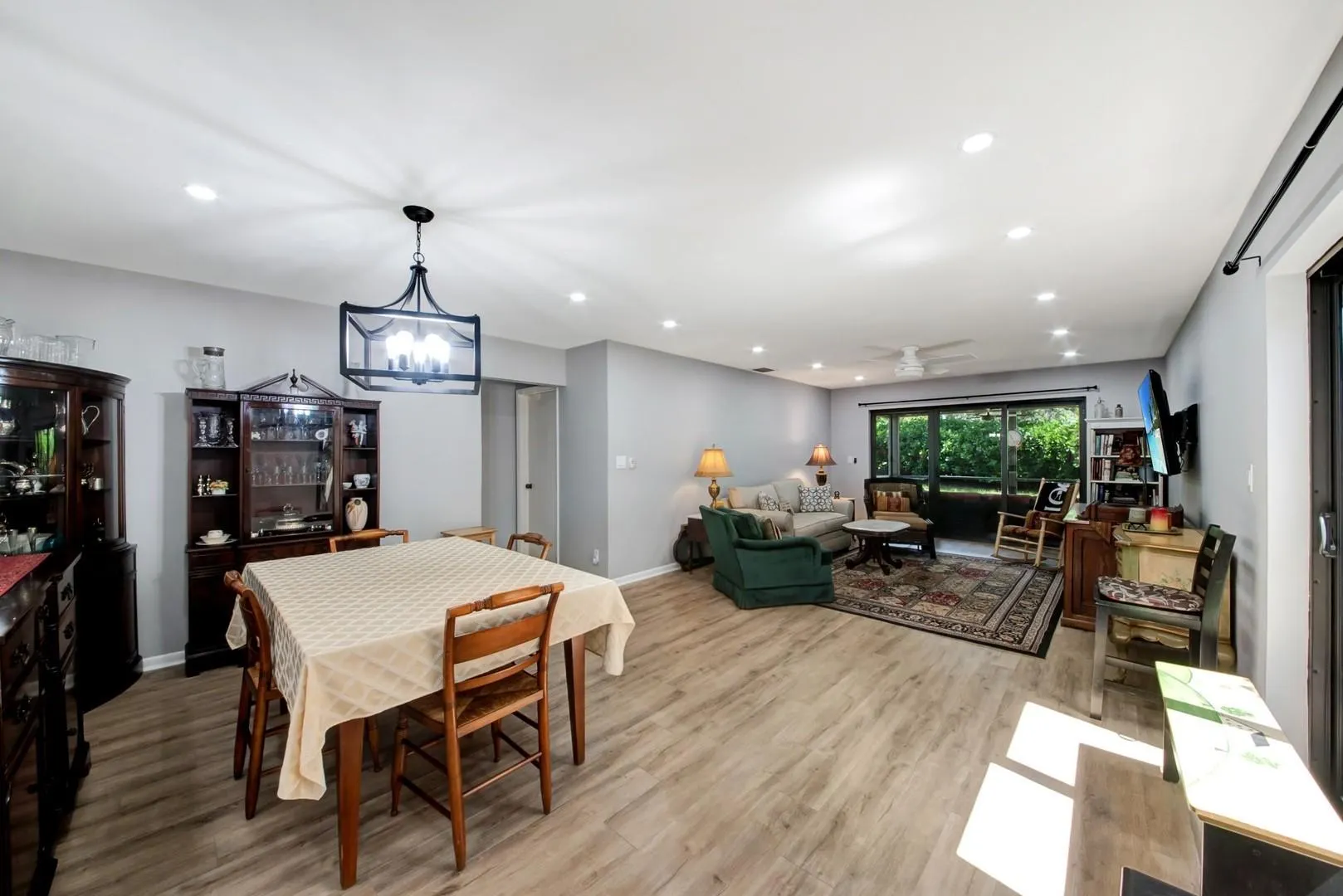4425 Cordia Cir