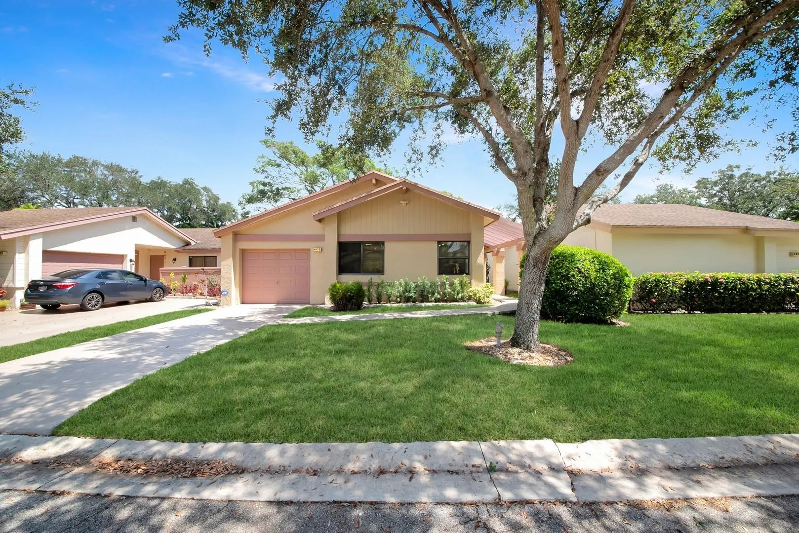 4425 Cordia Cir