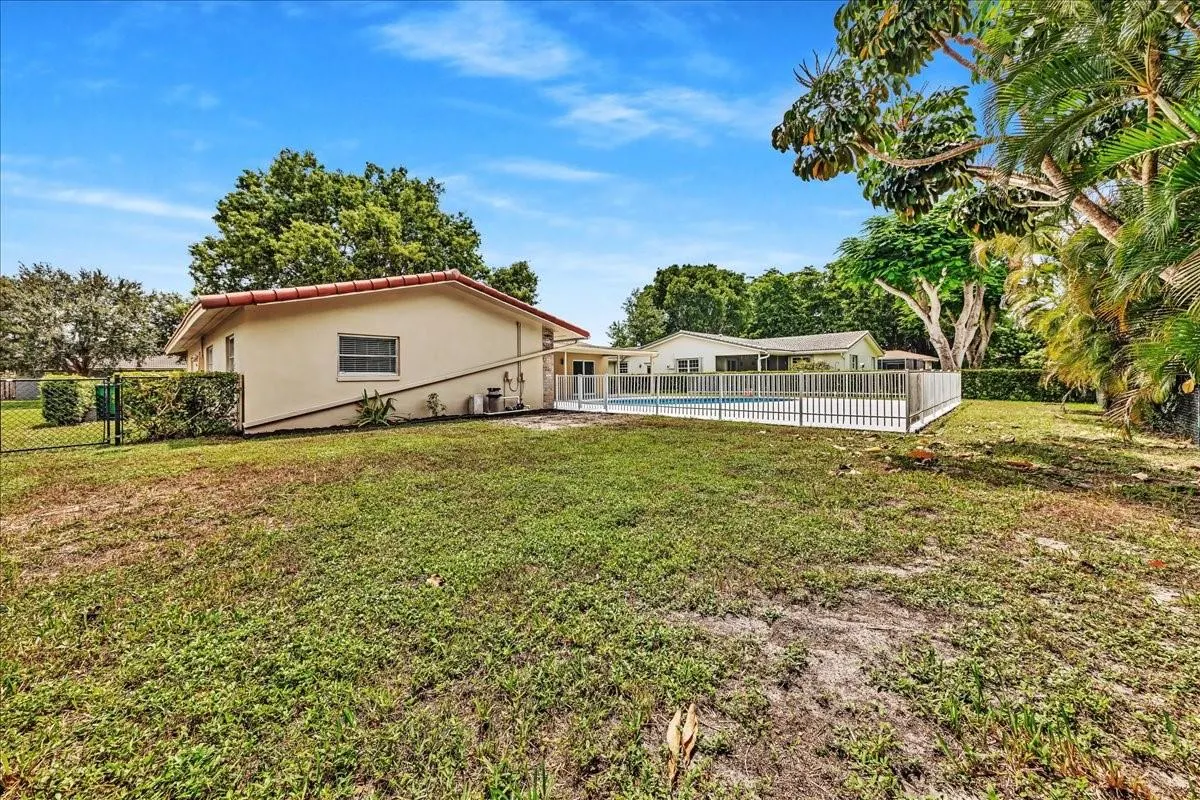 8695 NW 28TH DR