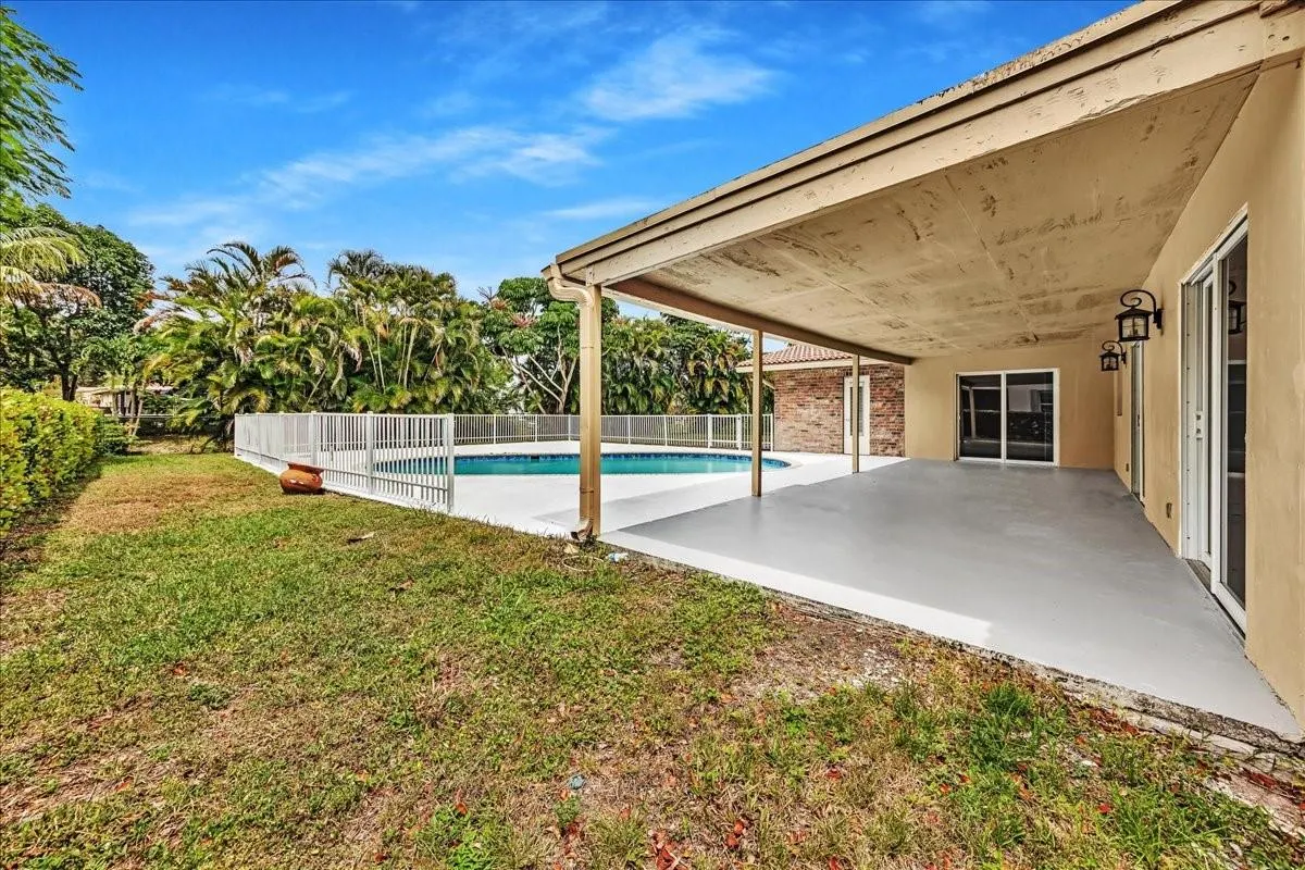 8695 NW 28TH DR