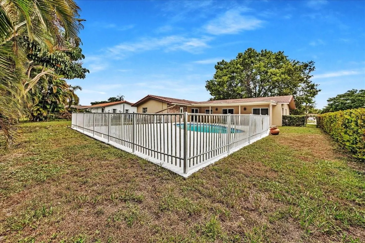 8695 NW 28TH DR