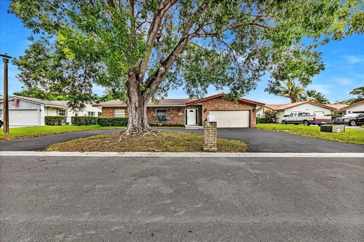 8695 NW 28TH DR