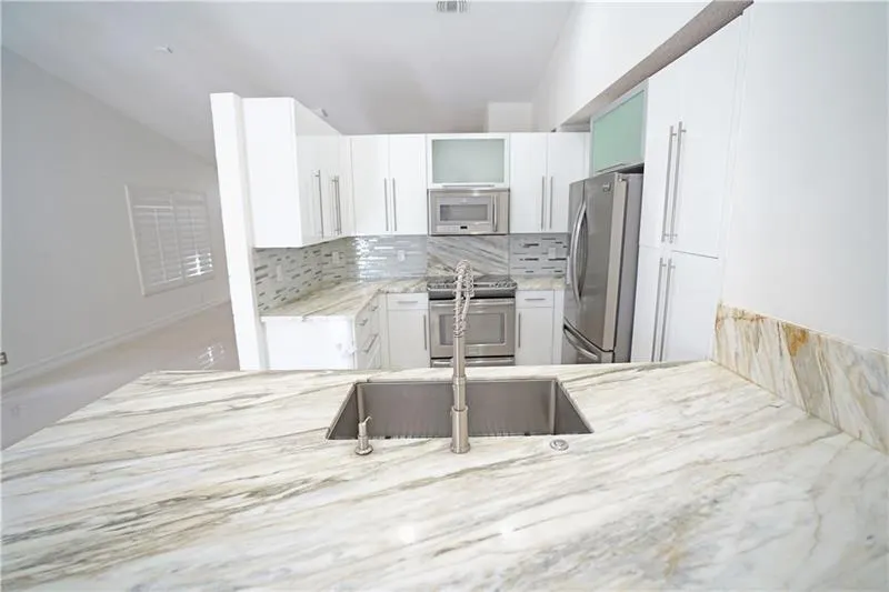 1525 Salerno Cir