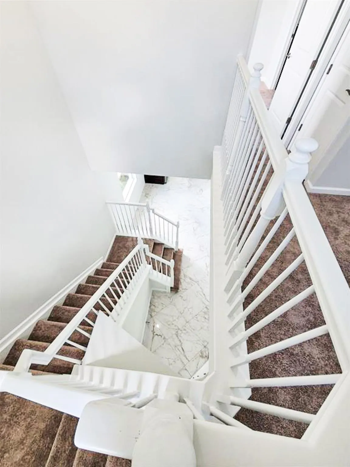 5300 Thatcher Ct