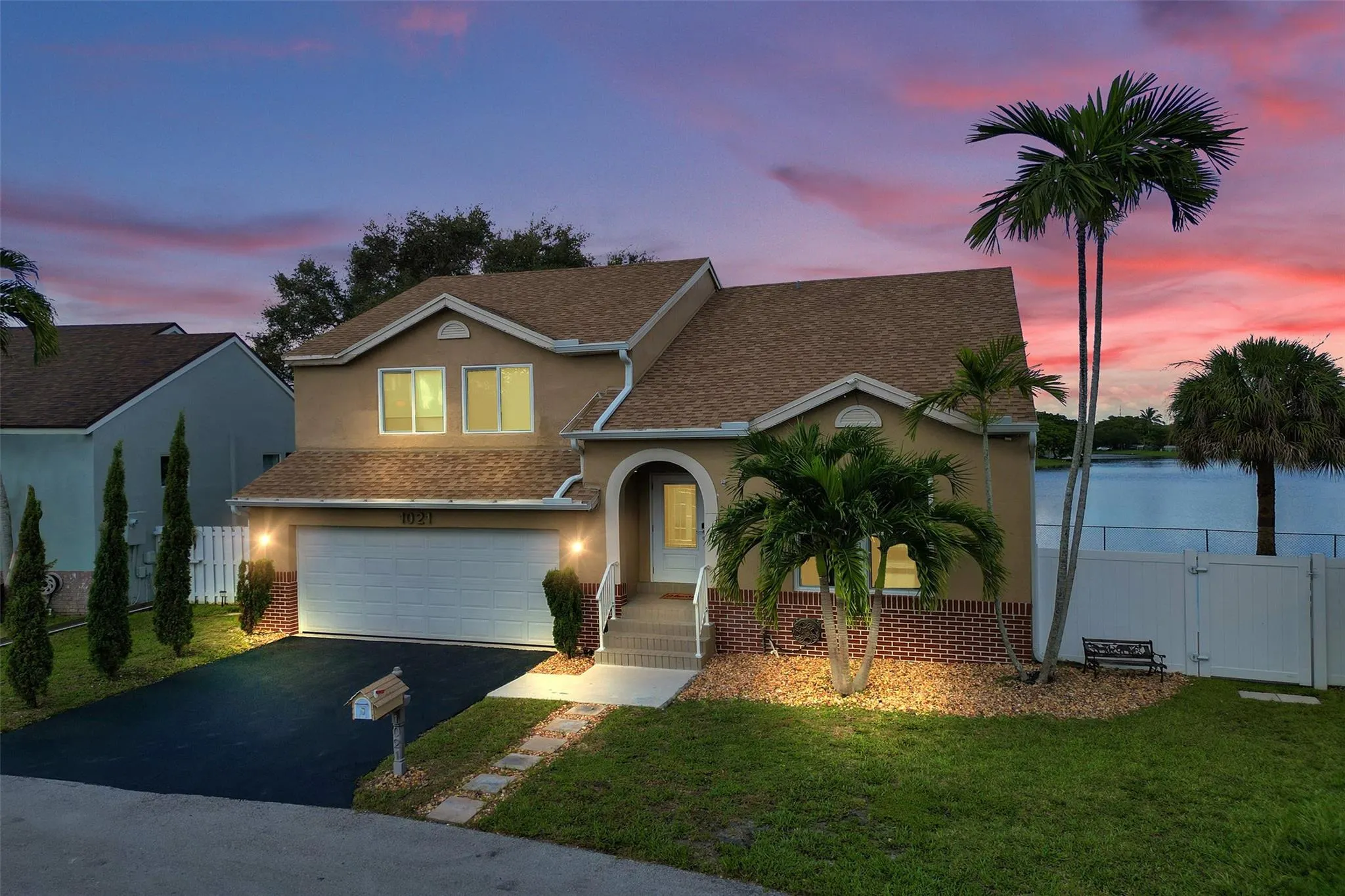 1021 SW 109th Way