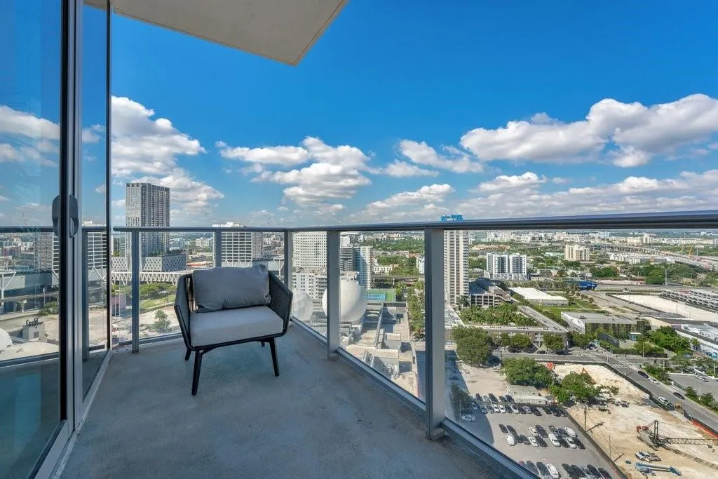 851 NE 1st Ave, #2202