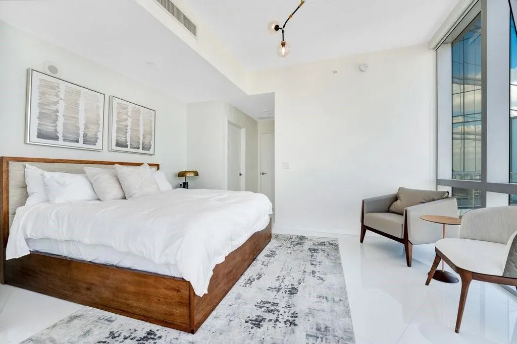 851 NE 1st Ave, #2202