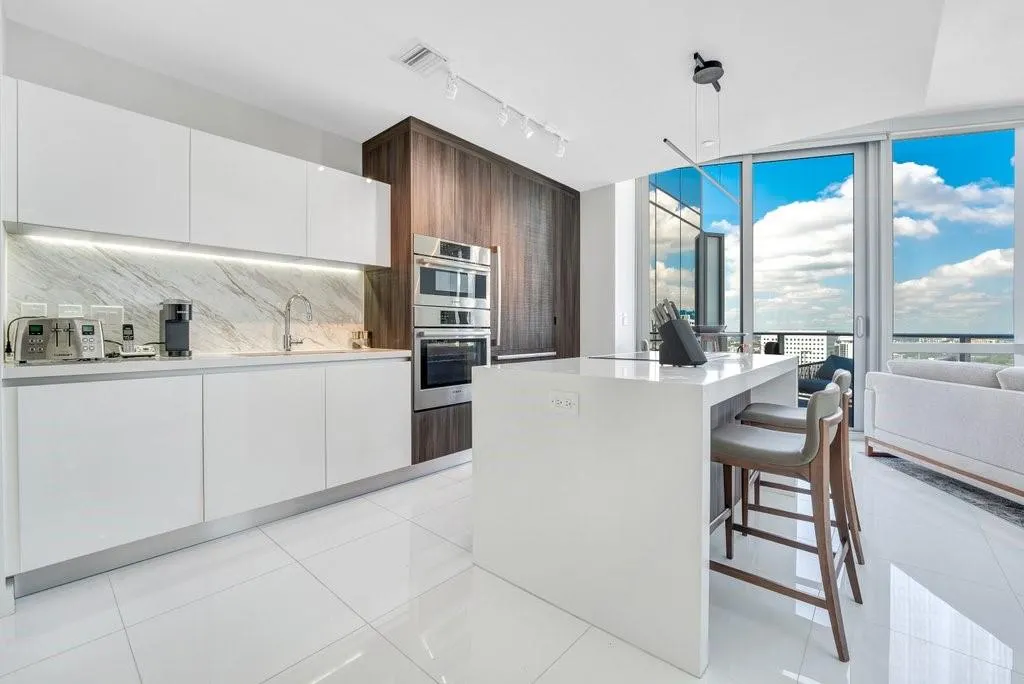 851 NE 1st Ave, #2202