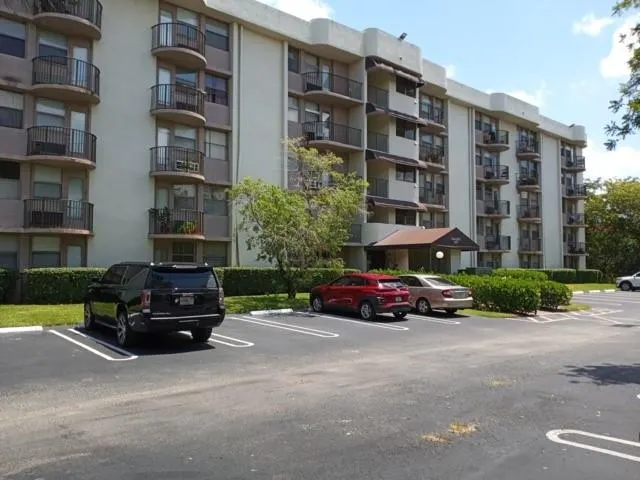 2771 Riverside Dr, #515-A