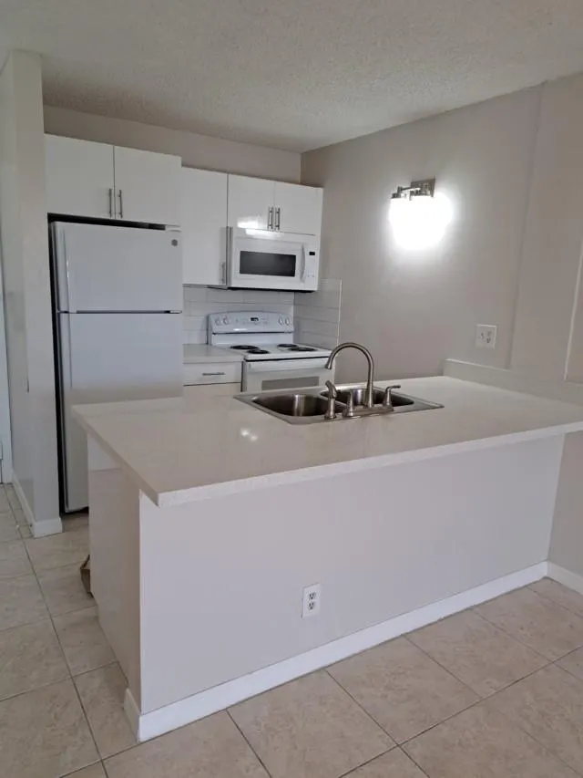 2771 Riverside Dr, #515-A