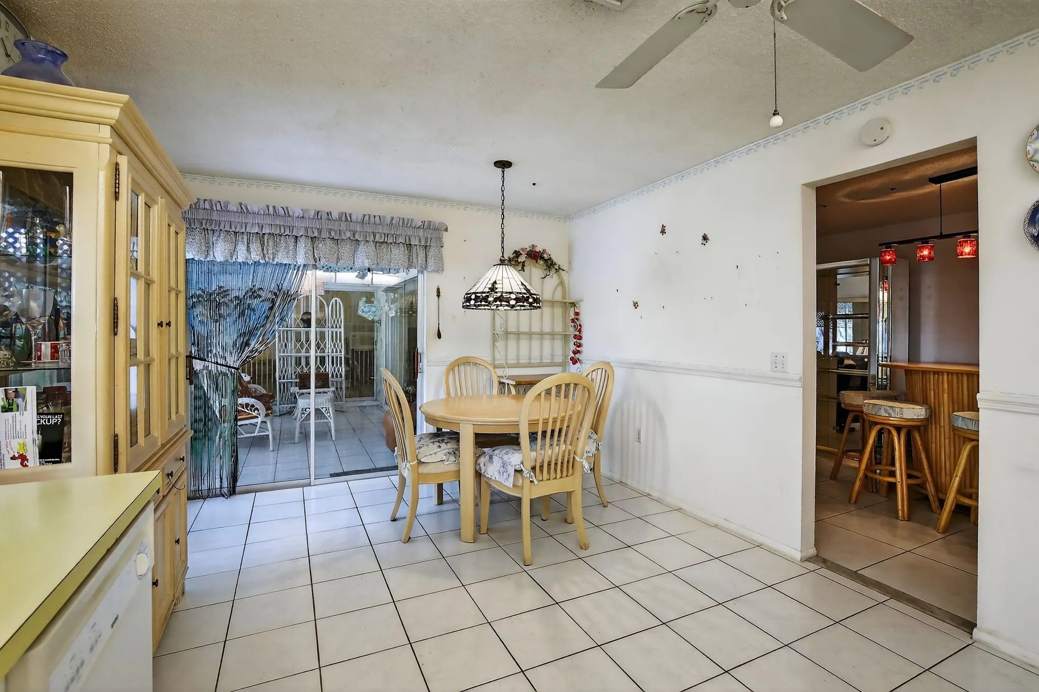 2871 NW 107 terr