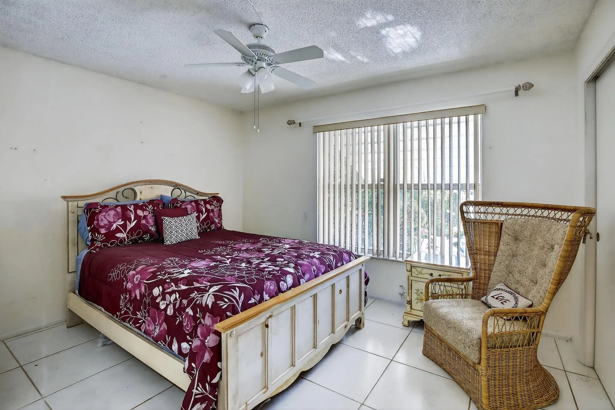 2871 NW 107 terr