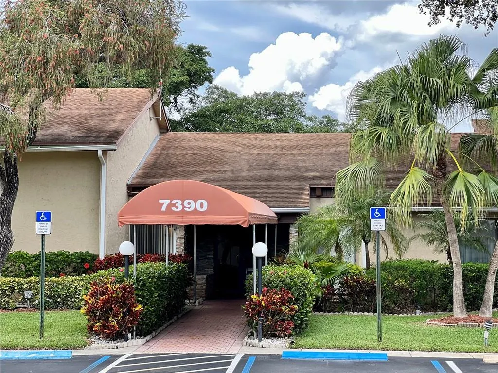 7396 NW 18th St, #205