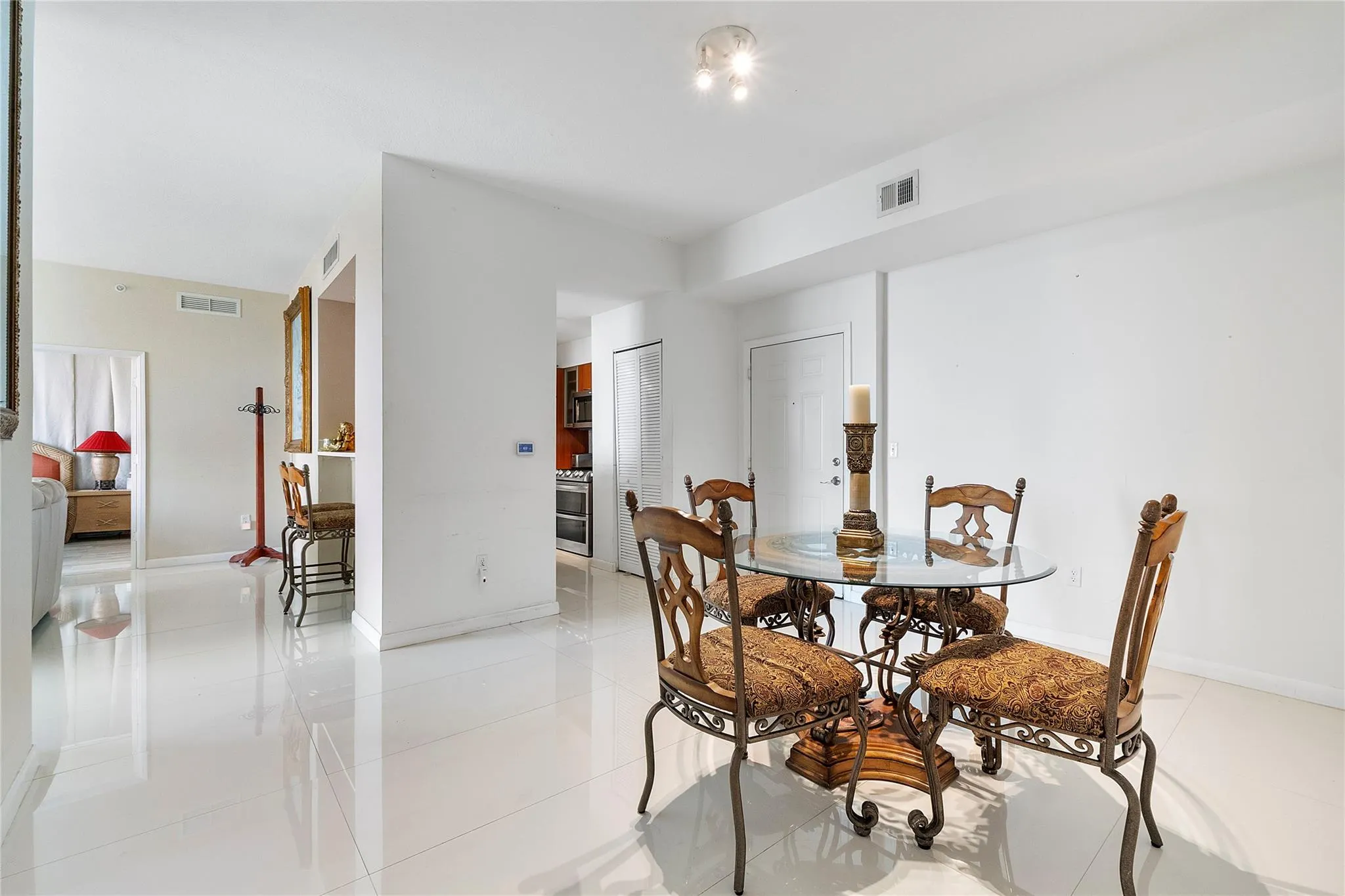 625 Casa Loma Blvd, #1608