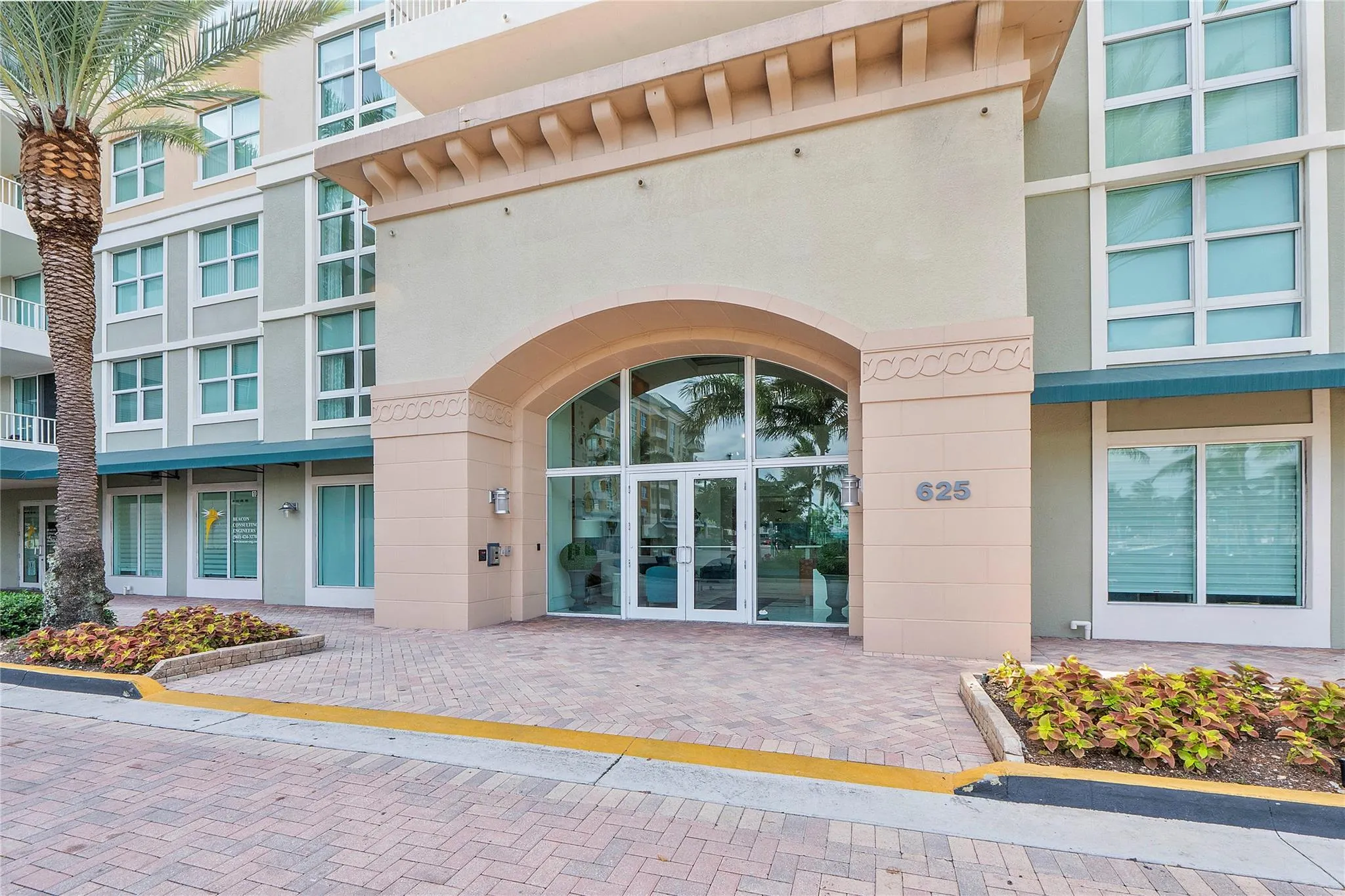 625 Casa Loma Blvd, #1608