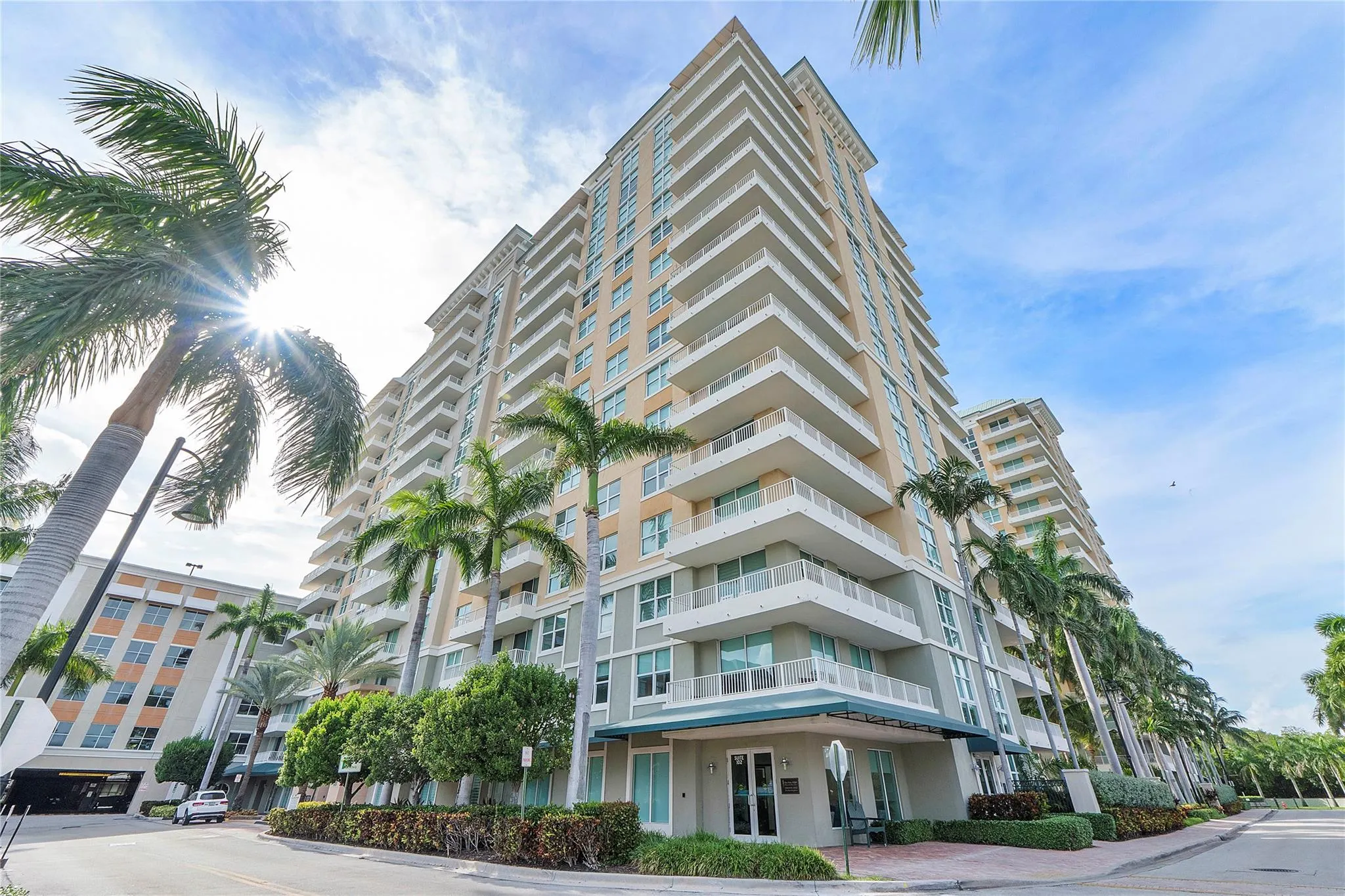 625 Casa Loma Blvd, #1608
