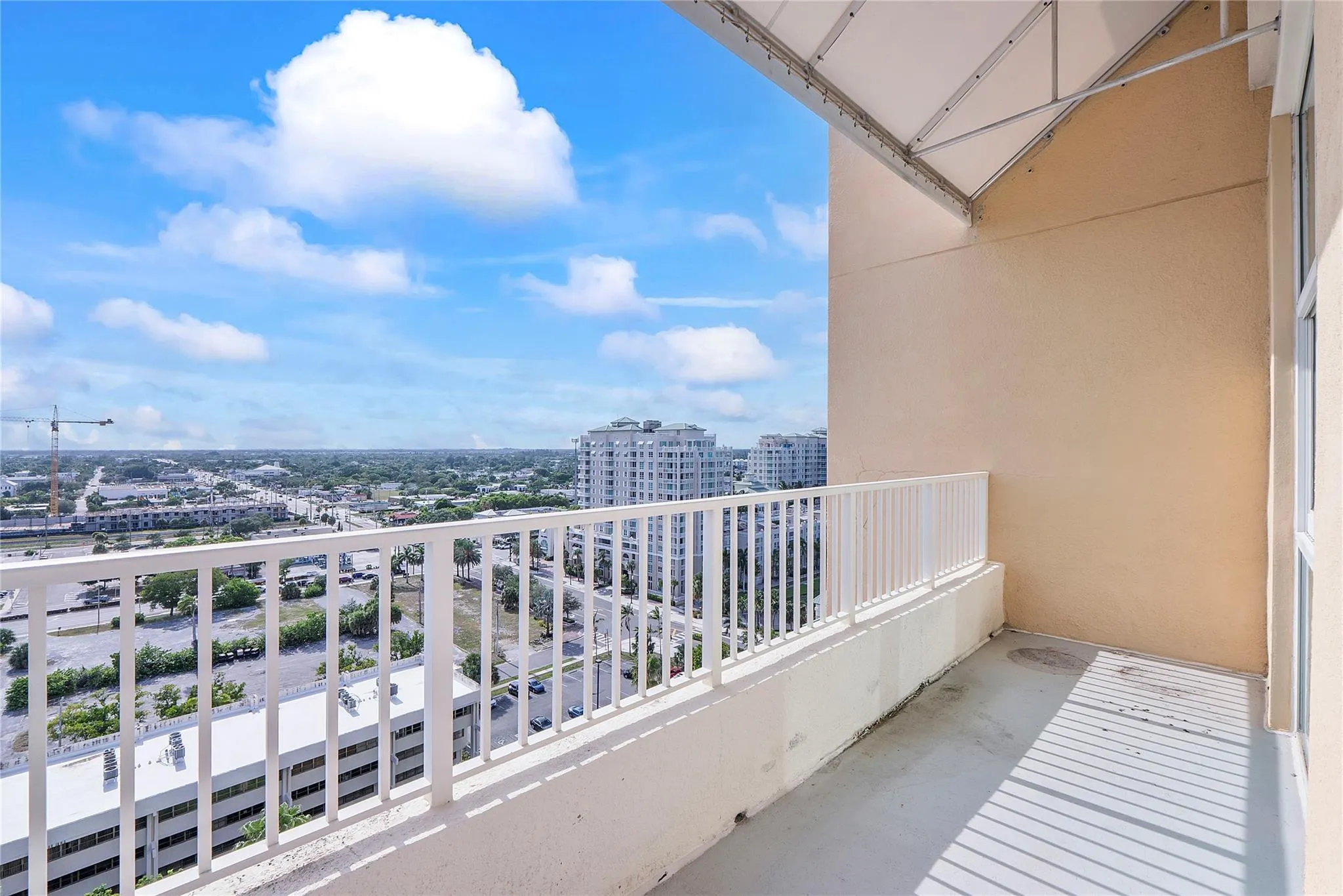 625 Casa Loma Blvd, #1608
