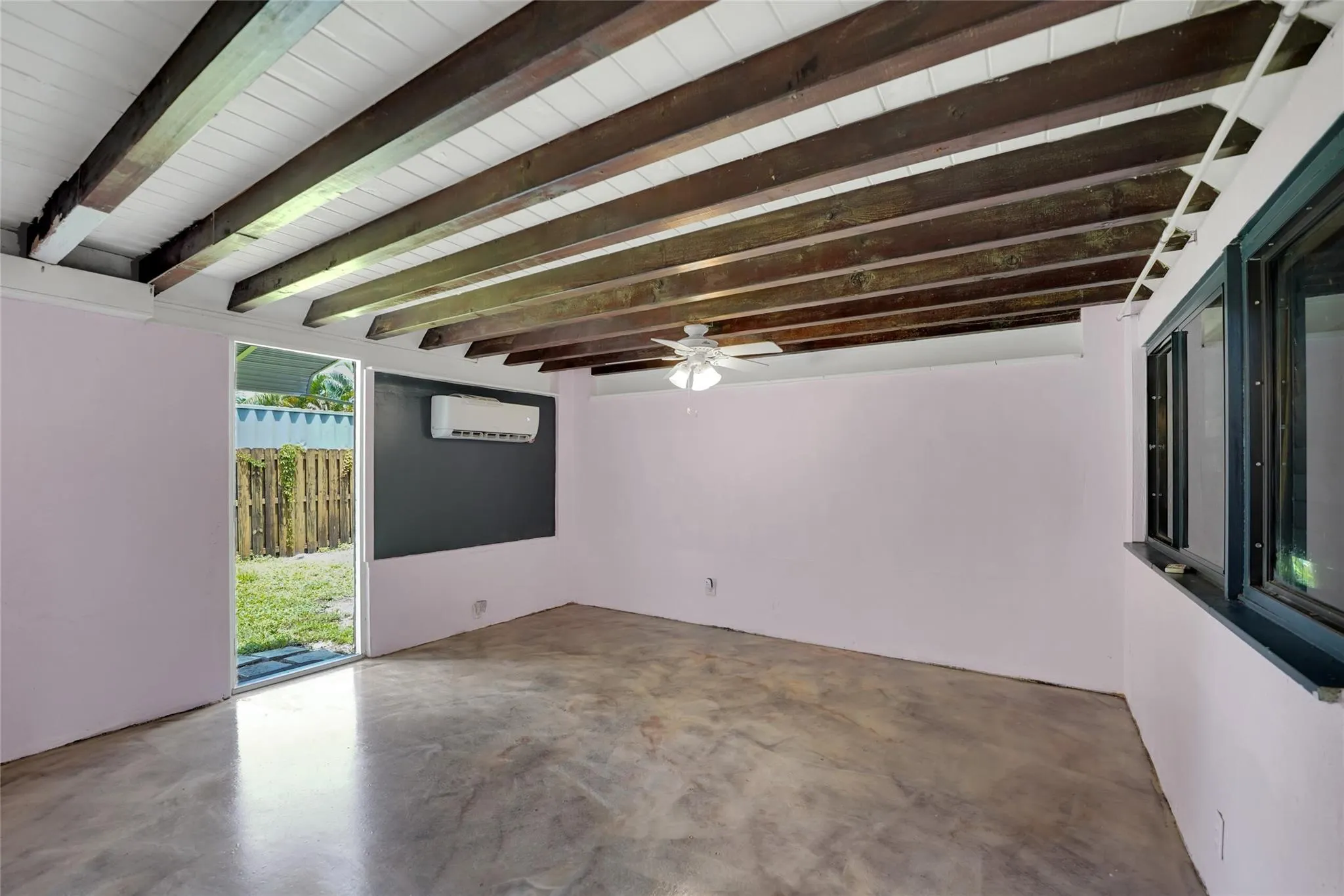 613 N 28th Ave
