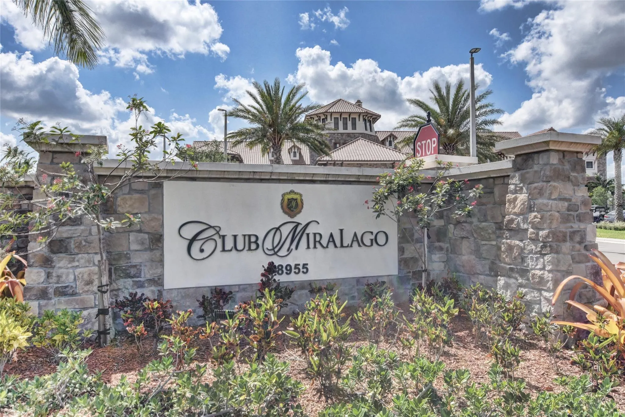9573 Town Parc Cir S