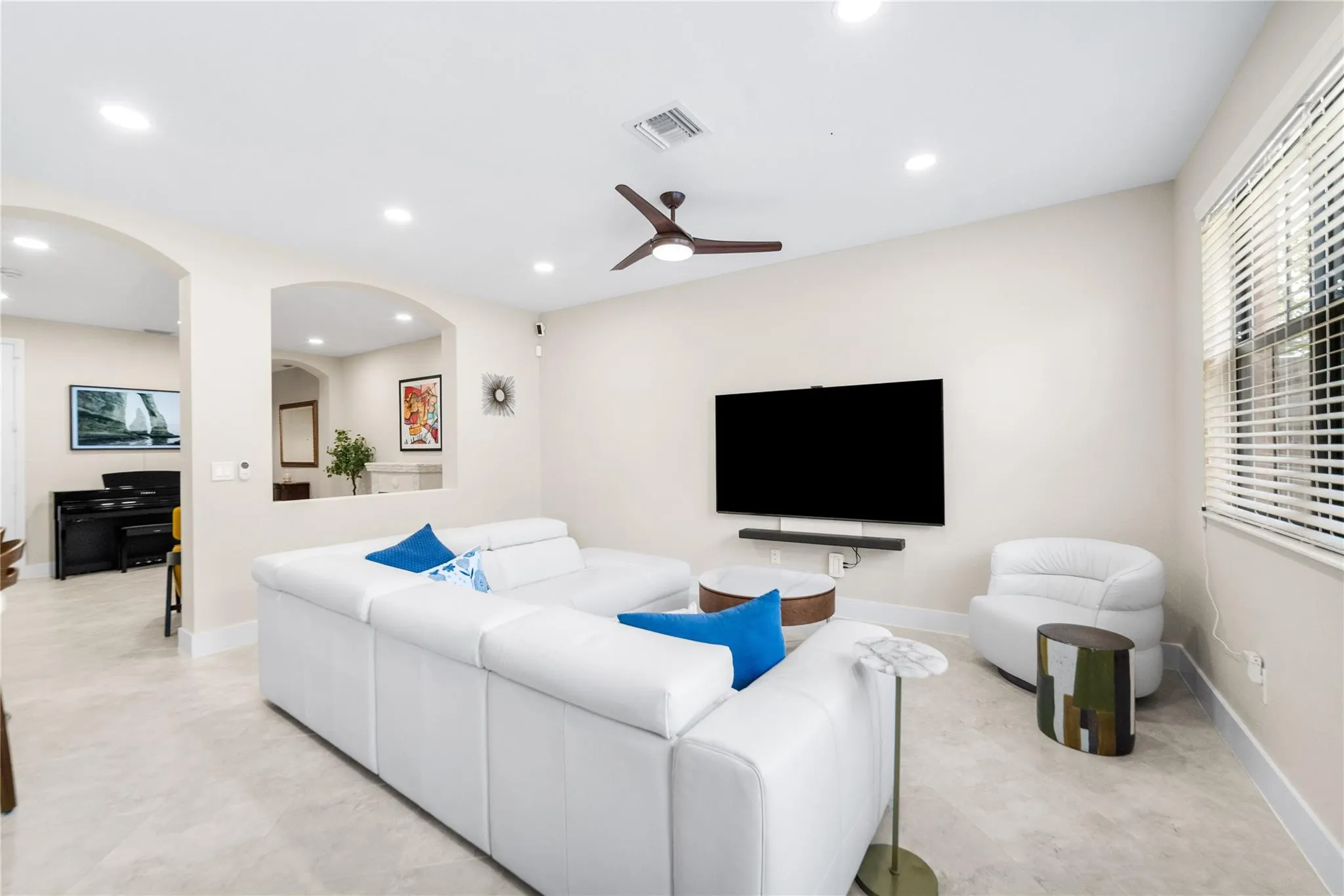 9573 Town Parc Cir S