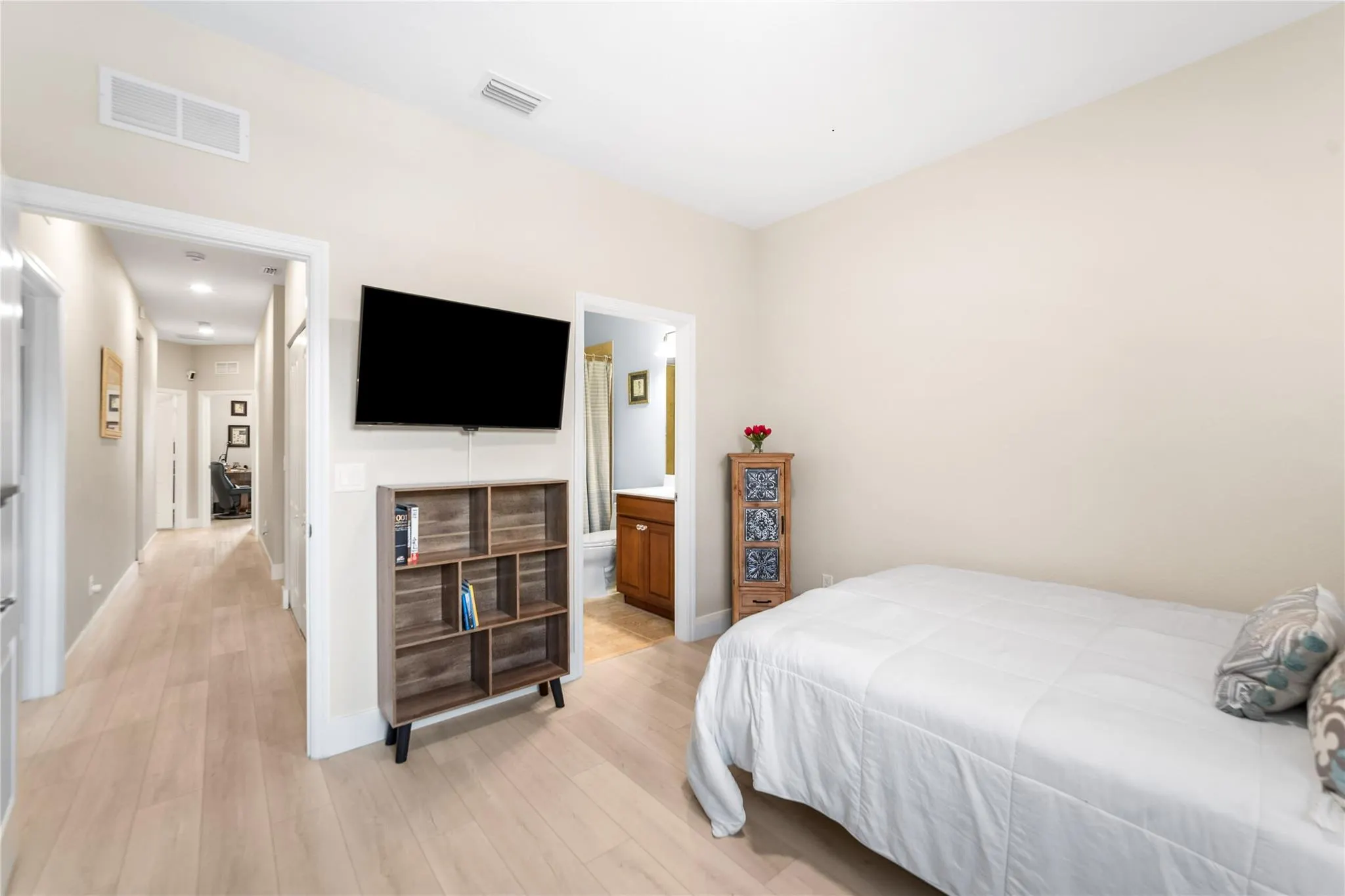 9573 Town Parc Cir S