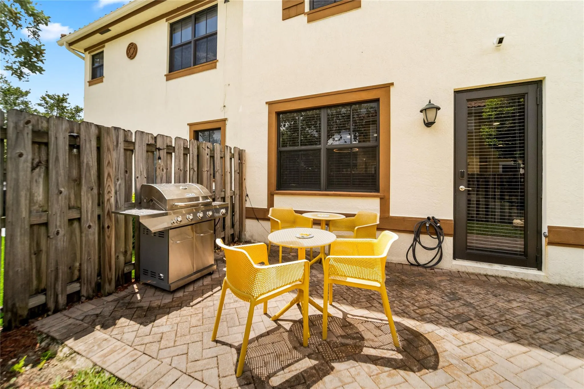9573 Town Parc Cir S