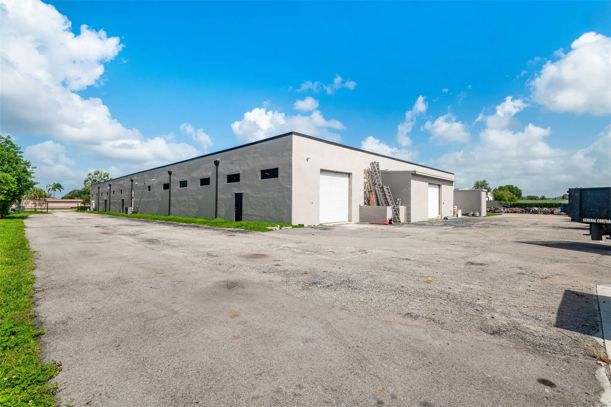 3651 NW 120th Ave