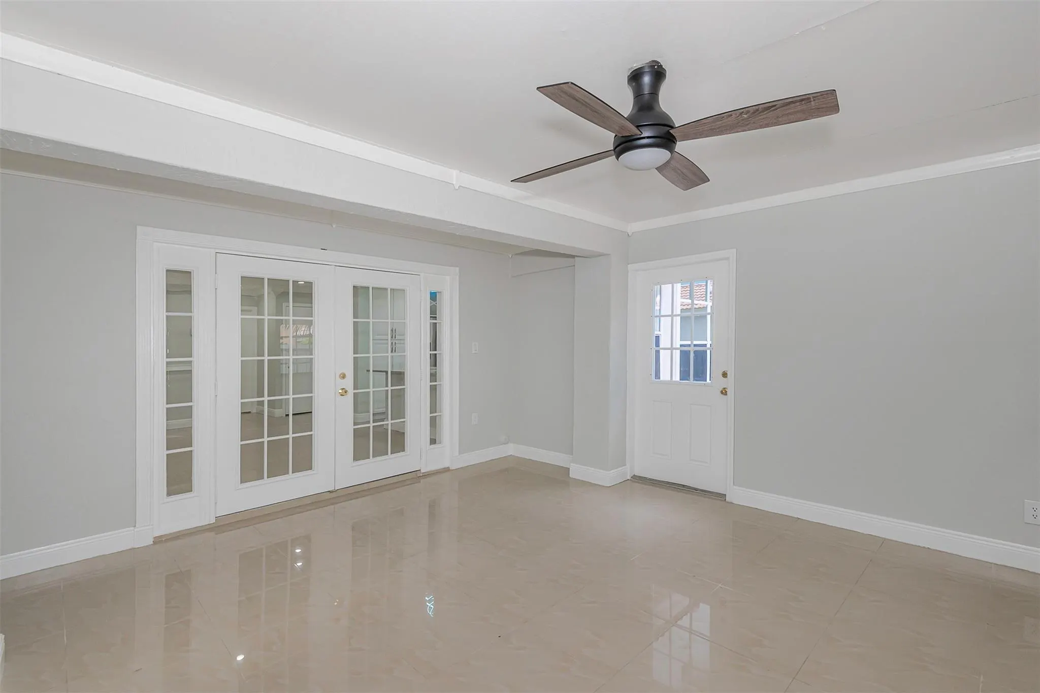 1040 NW 191st Ave