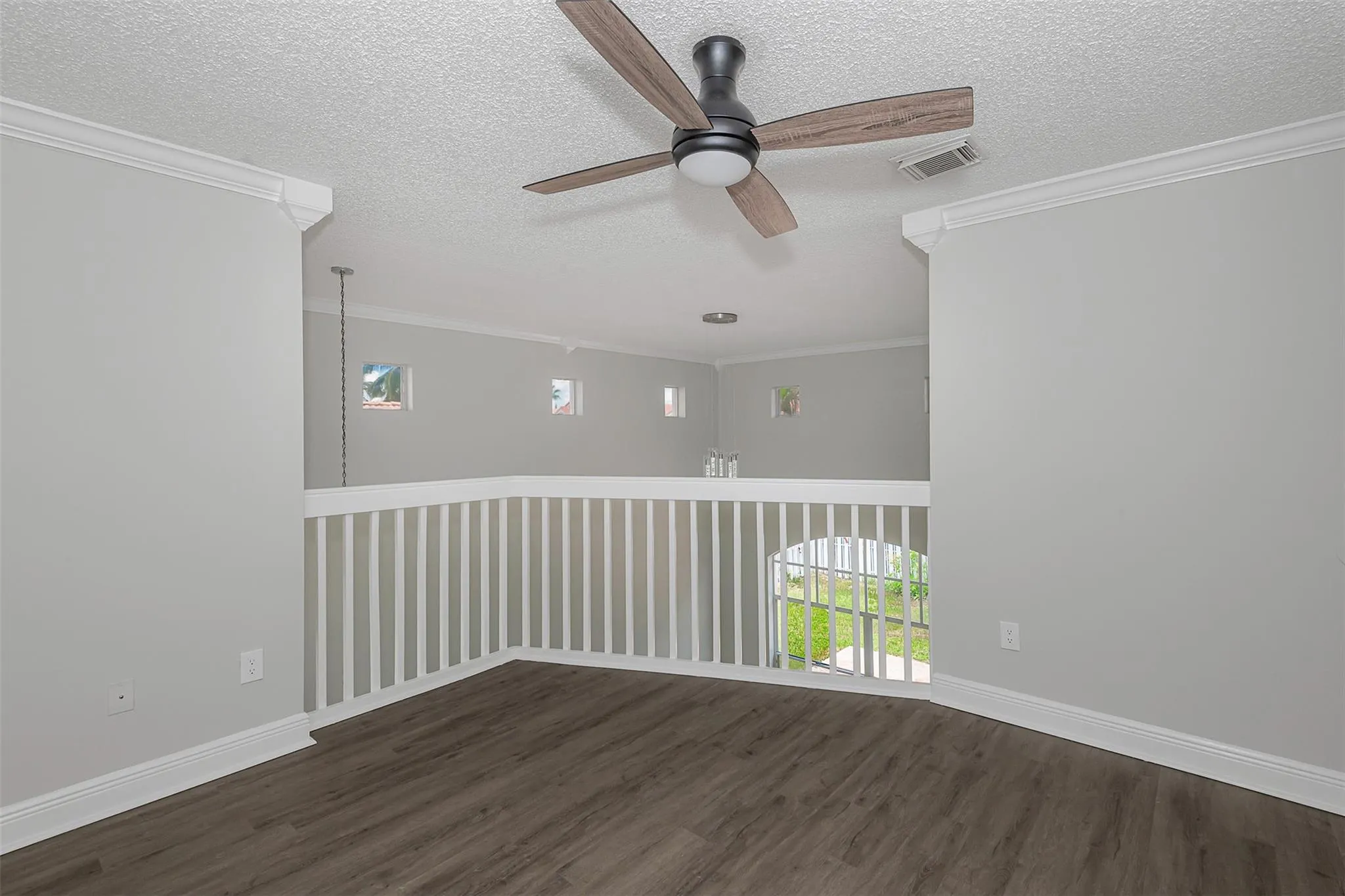 1040 NW 191st Ave