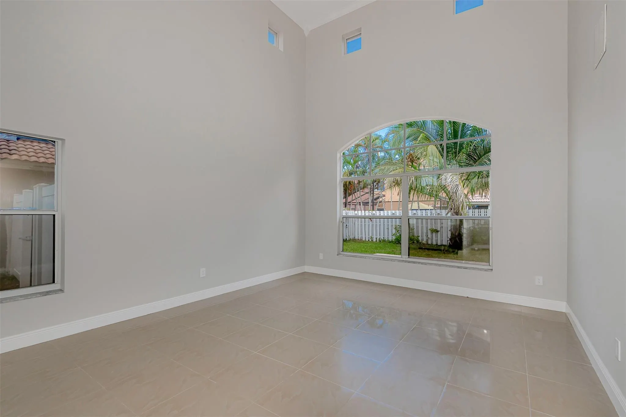 1040 NW 191st Ave
