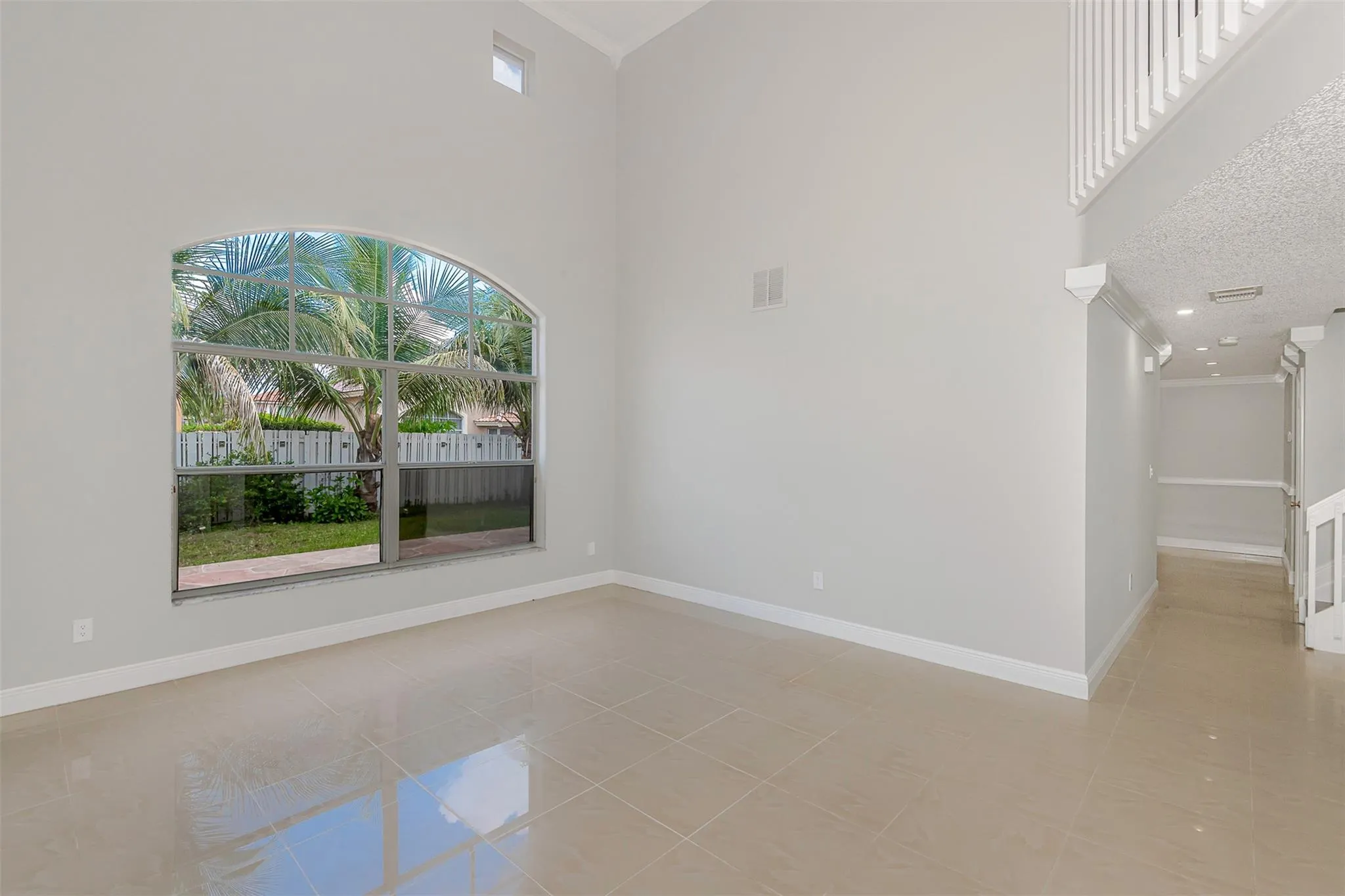 1040 NW 191st Ave