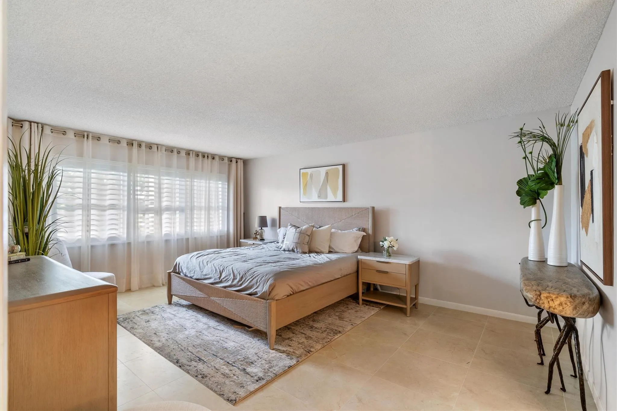 5100 N Ocean, #317