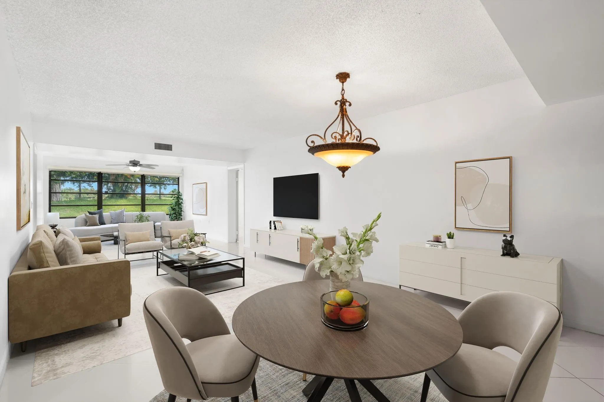 6061 Balboa Circle, #105