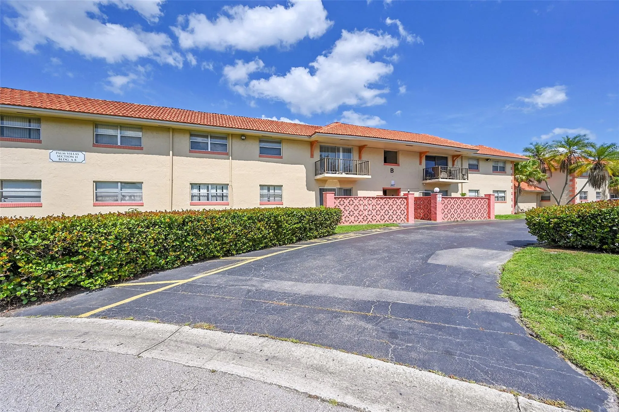 11607 NW 29th St, #3B