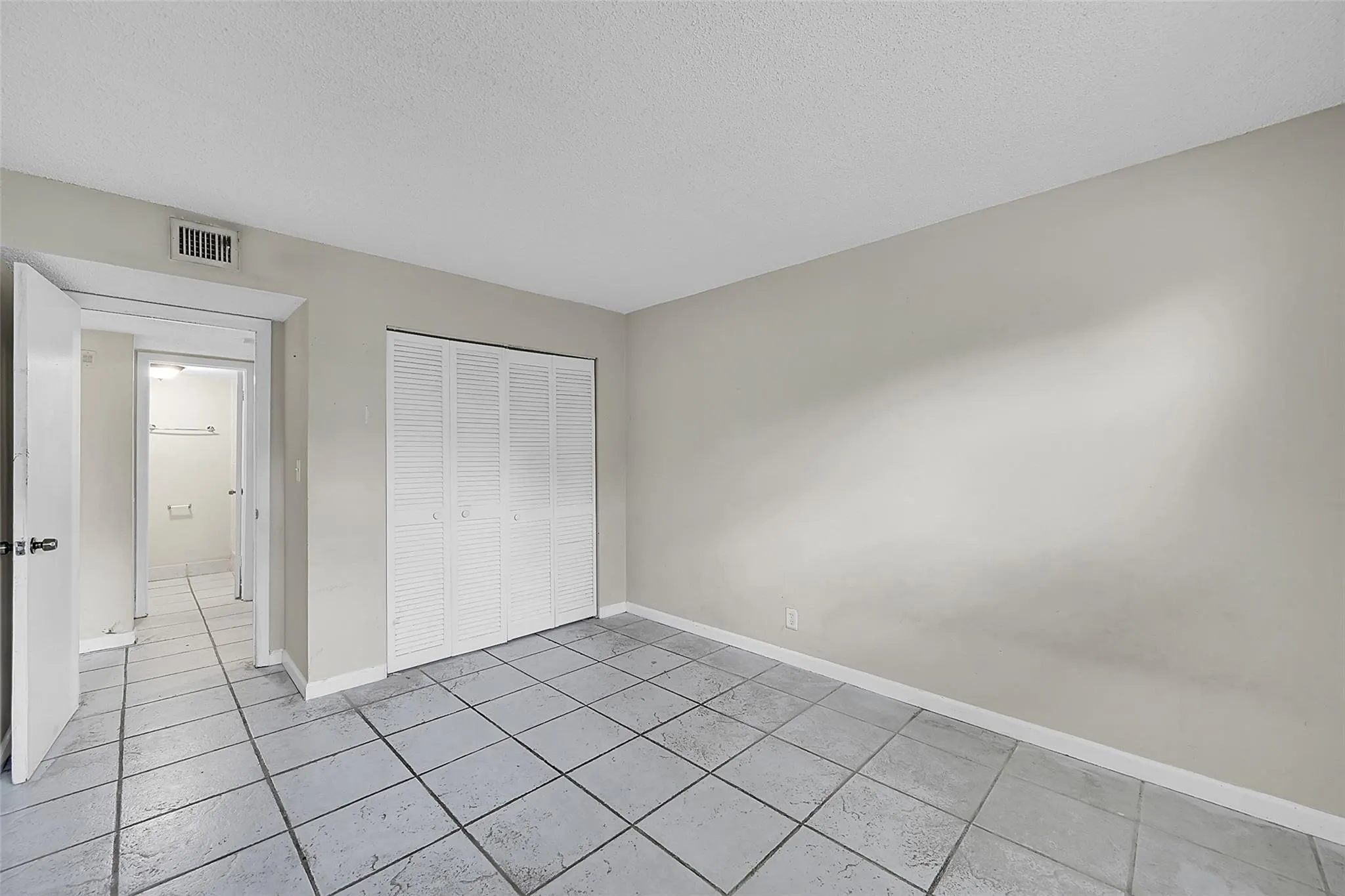 11607 NW 29th St, #3B