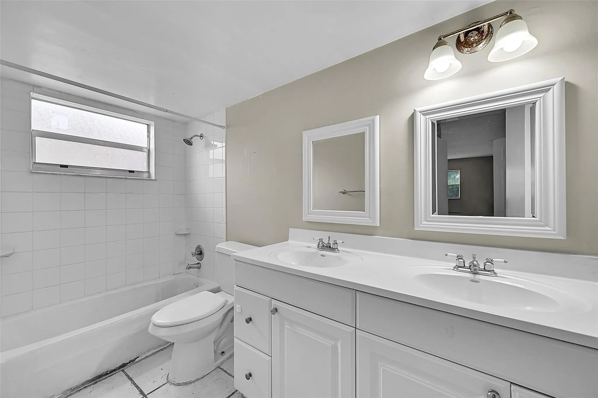 11607 NW 29th St, #3B