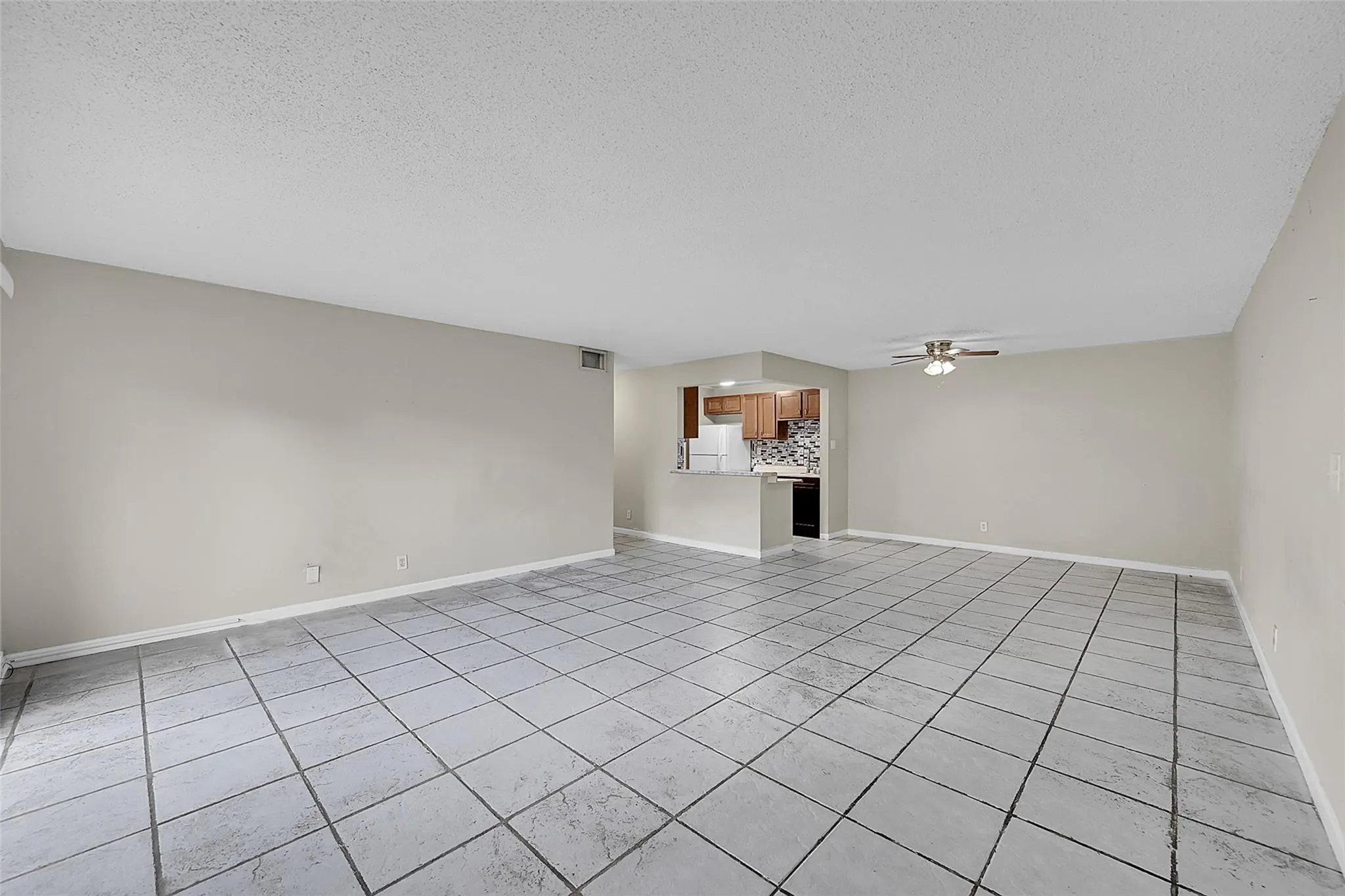 11607 NW 29th St, #3B
