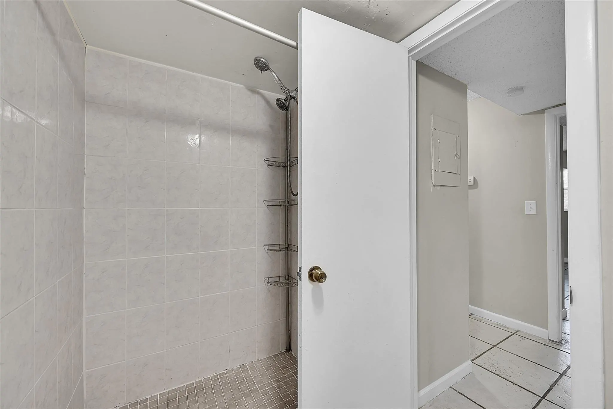11607 NW 29th St, #3B