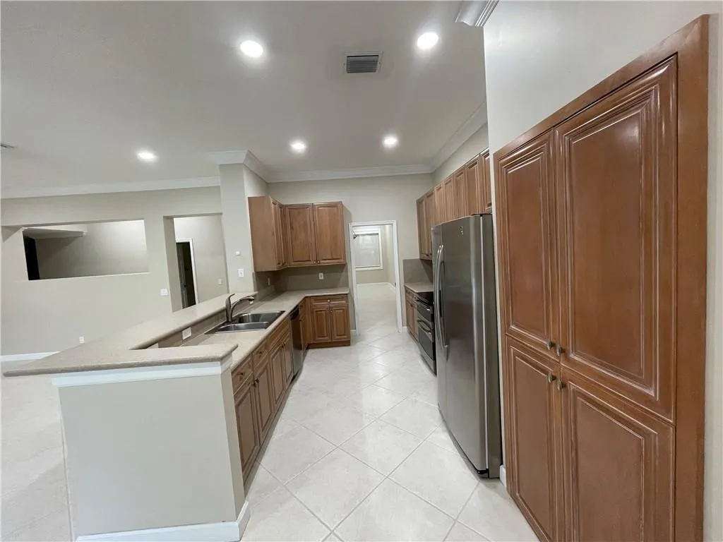 3790 Falcon Ridge Cir