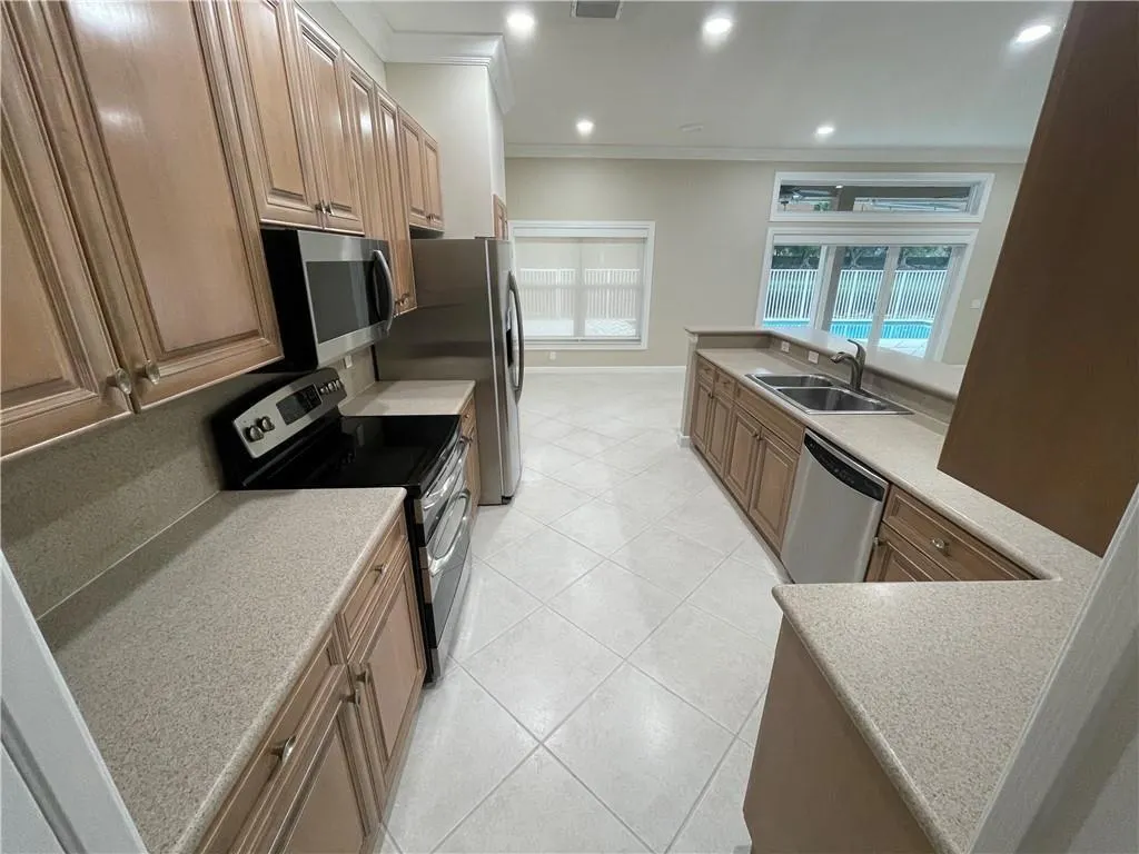 3790 Falcon Ridge Cir