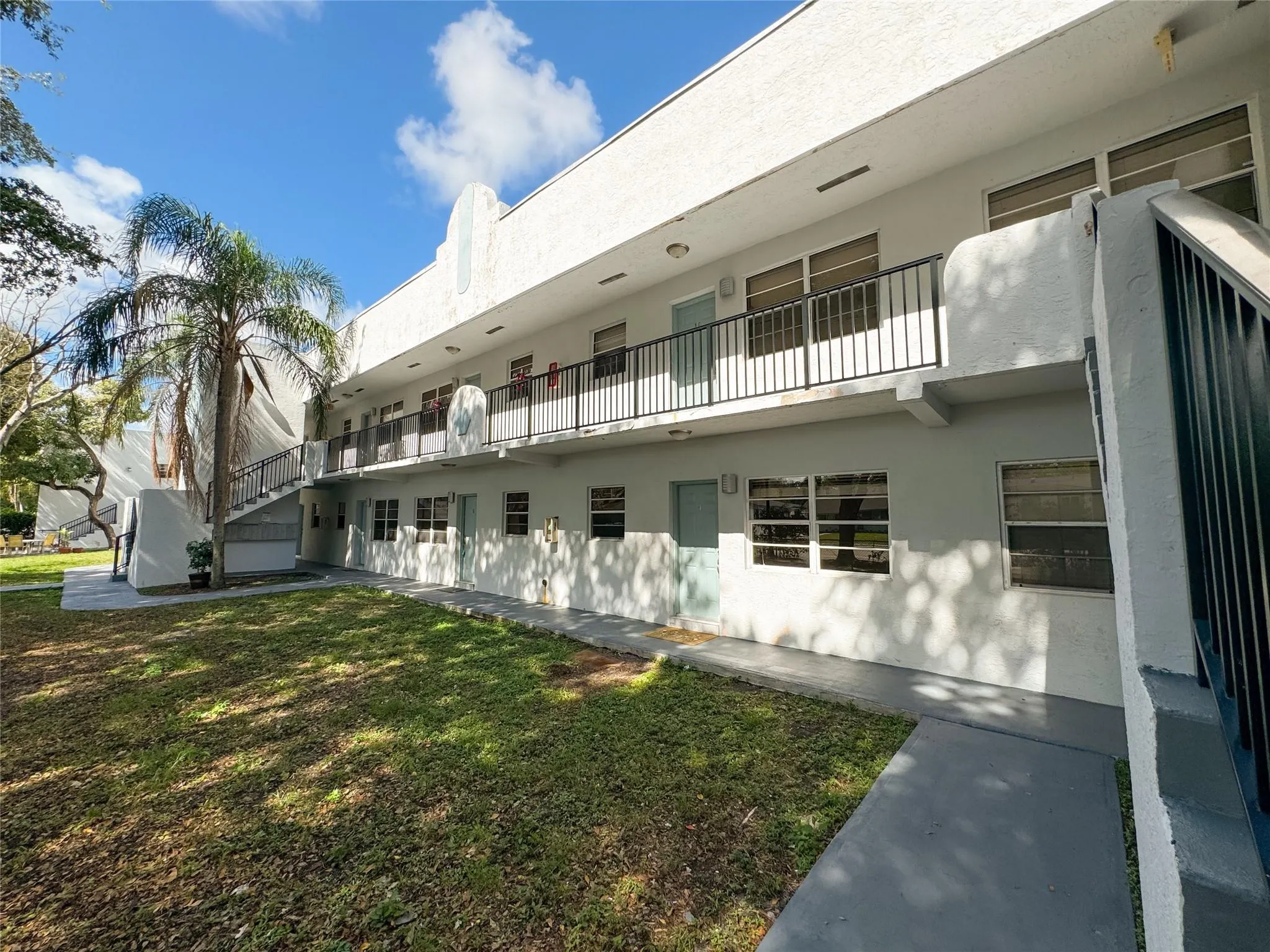 1925 Madison St, #4