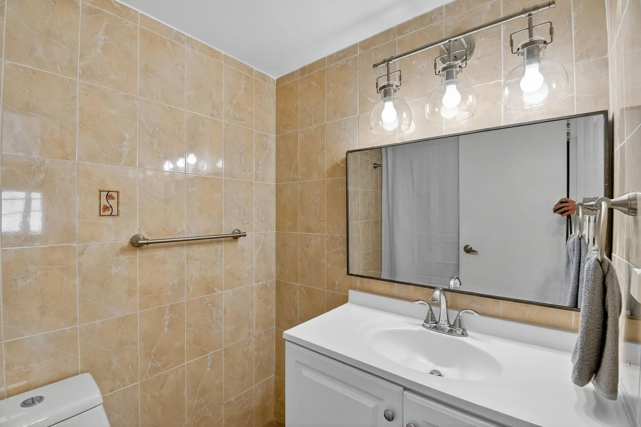 3725 S Ocean Dr, #405
