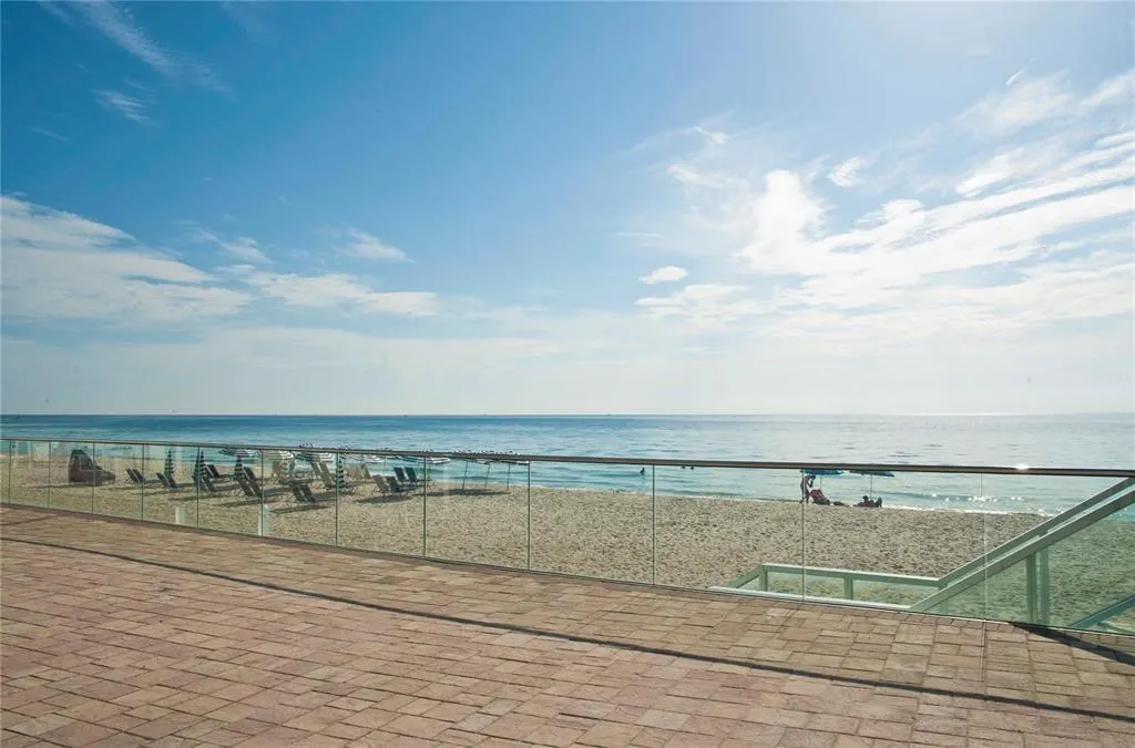 3725 S Ocean Dr, #405