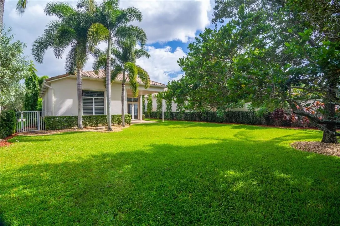2519 Bay Pointe Court