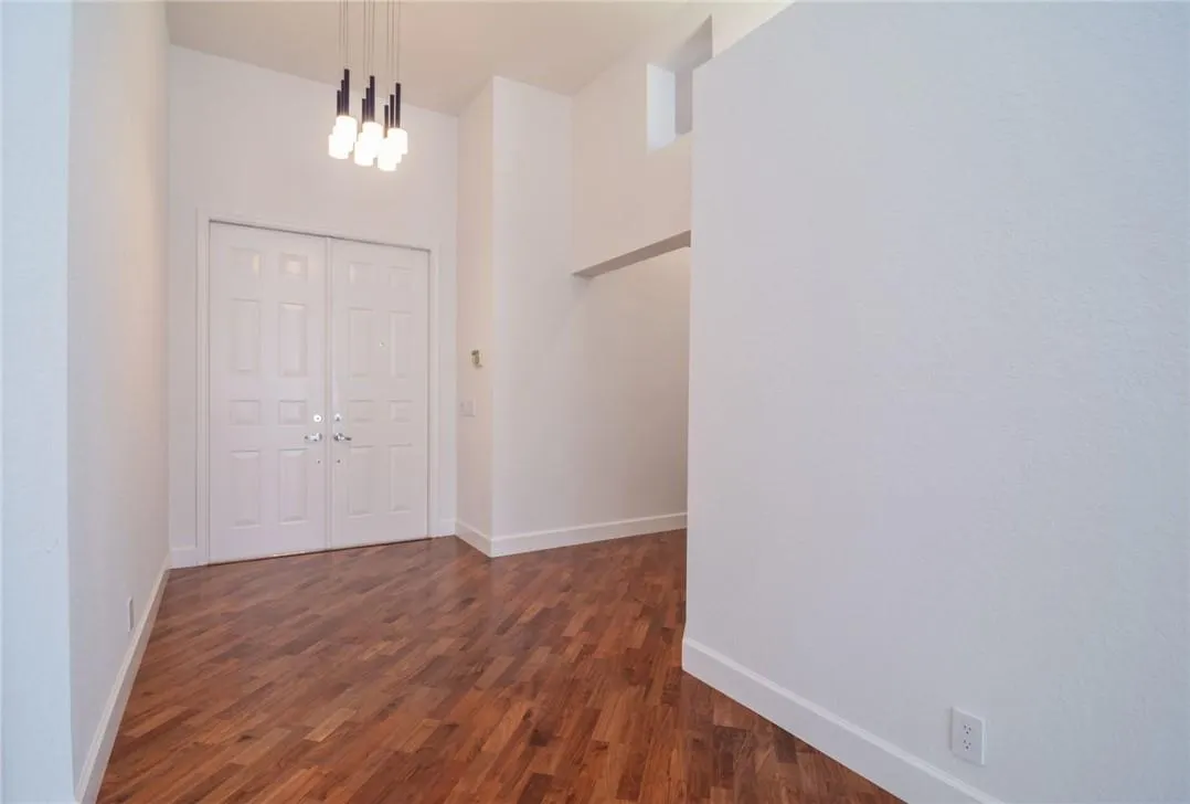 2519 Bay Pointe Court