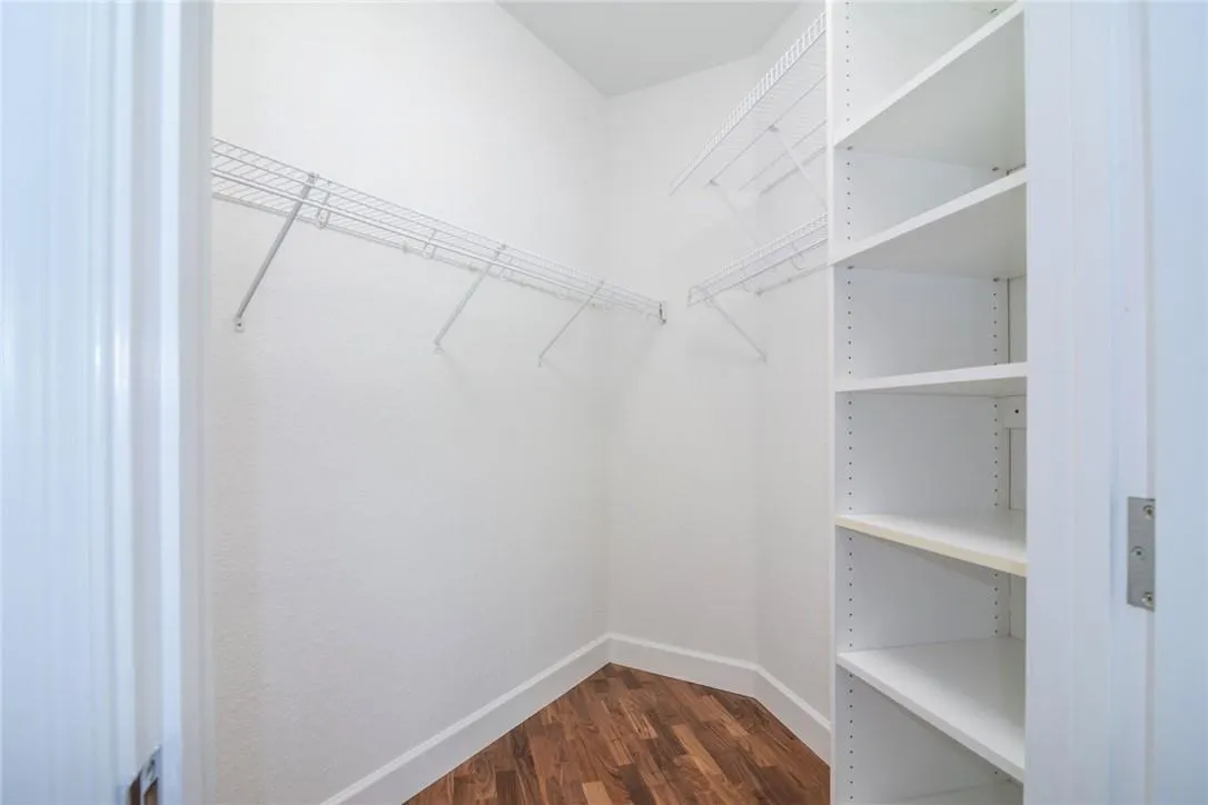 2519 Bay Pointe Court