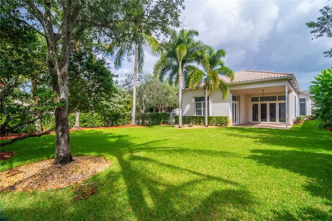 2519 Bay Pointe Court
