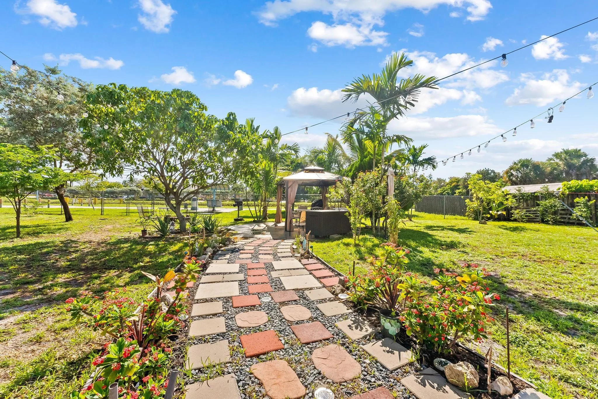 3290 NW 113th Ave