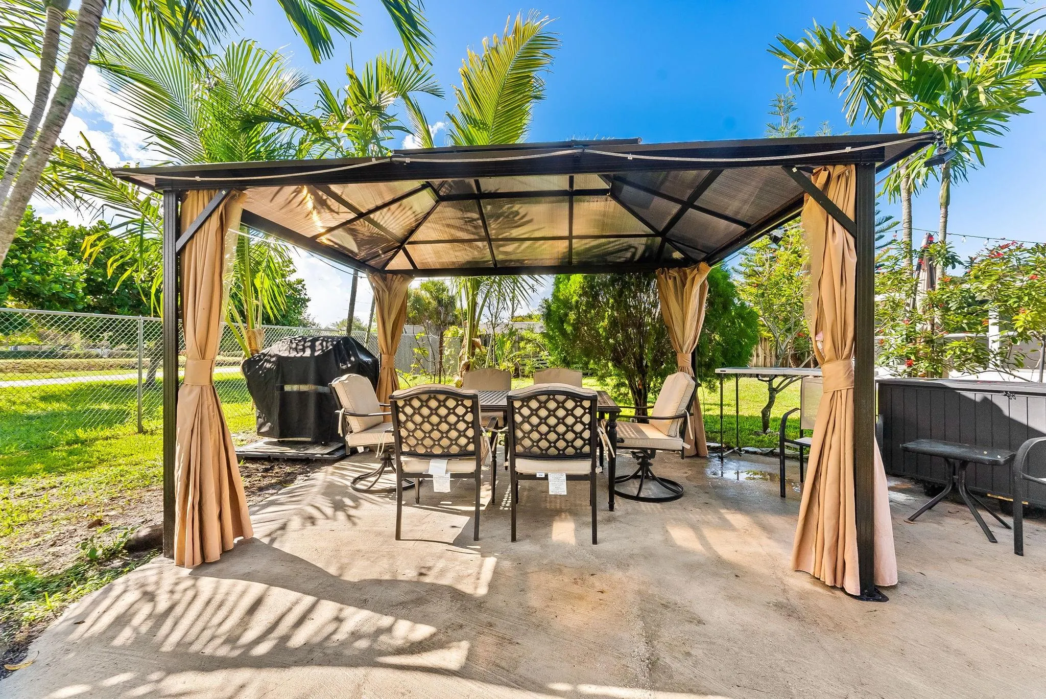 3290 NW 113th Ave